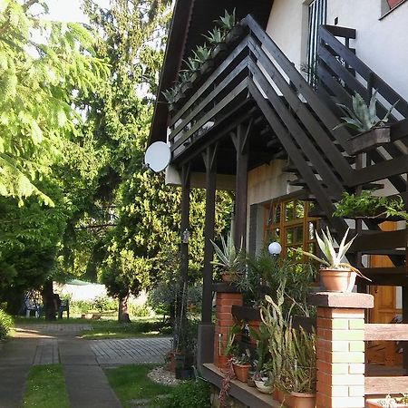 Agave Apartman ヴァレンツァ エクステリア 写真